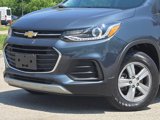 Used 2022 Chevrolet Trax LT w/ LT Convenience Package image 2