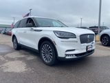 Used 2020 Lincoln Aviator Reserve w/ Equipment Group 201A image 3