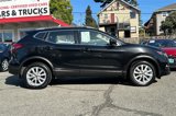 Used 2021 Nissan Rogue Sport SV image 3