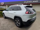 Used 2020 Jeep Cherokee Limited image 3