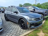 Used 2021 Volkswagen Tiguan SE R-Line image 3