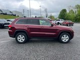 Used 2017 Jeep Grand Cherokee Laredo w/ Quick Order Package 23E image 6