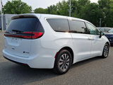 Certified 2023 Chrysler Pacifica Touring-L image 6