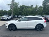 Used 2018 Volvo V60 T5 Cross Country w/ Convenience Package image 4