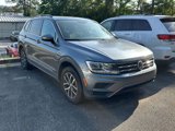 Used 2020 Volkswagen Tiguan SE w/ Panoramic Sunroof Package image 4