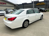Used 2012 Toyota Avalon Limited image 3