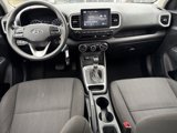 Certified 2022 Hyundai Venue SE w/ Cargo Package image 4