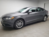 Used 2017 Ford Fusion SE image 2