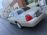 Used 2008 Lincoln Town Car Signature Limited image 4