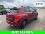 Certified 2022 Chevrolet Trax LT w/ LT Convenience Package image 3