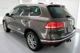 Used 2016 Volkswagen Touareg Lux image 6