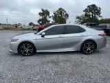 Used 2019 Toyota Camry SE image 2