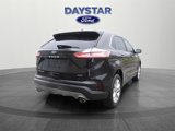 Used 2024 Ford Edge Titanium image 4