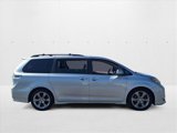 Used 2011 Toyota Sienna SE image 4