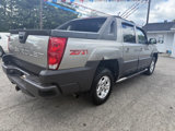Used 2003 Chevrolet Avalanche 4x4 w/ Suspension Package, Off-Road image 5