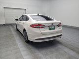 Used 2017 Ford Fusion SE w/ Fusion SE Technology Package image 5