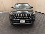 Used 2017 Jeep Cherokee Limited image 2