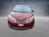 Used 2017 Toyota Sienna XLE image 2