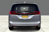 Used 2021 Chrysler Pacifica Touring-L image 5