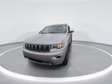 Used 2018 Jeep Grand Cherokee Limited image 4
