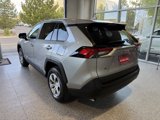 Used 2022 Toyota RAV4 LE image 5
