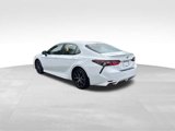 Used 2022 Toyota Camry SE image 3