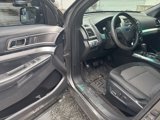Used 2016 Ford Explorer XLT image 4