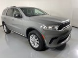 Used 2023 Dodge Durango SXT image 2