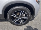 Used 2025 Volvo XC40 B5 Core image 5
