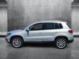 Used 2013 Volkswagen Tiguan SE image 3