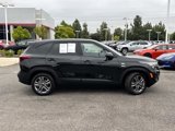 Used 2023 Kia Seltos LX image 3