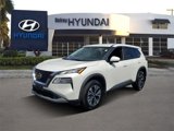 Used 2023 Nissan Rogue SV image 3