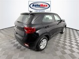 Used 2022 Hyundai Venue SE w/ Cargo Package image 2