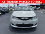 Used 2017 Chrysler Pacifica Touring-L image 2
