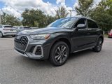 Used 2024 Audi Q5 2.0T Premium image 2