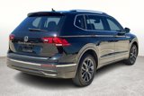 Used 2022 Volkswagen Tiguan SE image 2