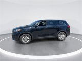 Used 2019 Kia Sorento LX w/ LX Convenience Package image 4