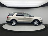 Used 2017 Ford Explorer XLT w/ Equipment Group 202A image 2