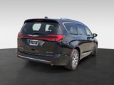 New 2025 Chrysler Pacifica Pinnacle image 5