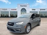 New 2025 Chrysler Pacifica Select image 2