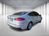 Used 2019 Ford Fusion SE image 3