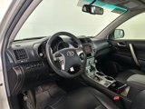 Used 2013 Toyota Highlander FWD image 3