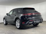 Used 2024 Porsche Macan image 3