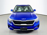 Certified 2022 Kia Seltos EX image 2