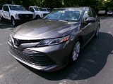 Used 2018 Toyota Camry SE image 4