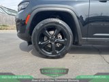 Used 2023 Jeep Grand Cherokee Altitude image 5