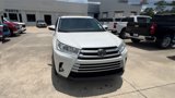 Used 2019 Toyota Highlander SE image 3