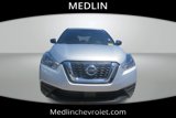 Used 2020 Nissan Kicks S image 3
