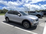 Used 2021 Volkswagen Tiguan SE image 2
