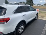 Used 2016 Kia Sorento LX image 4
